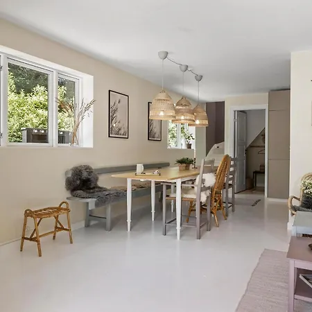 בית נופש Lovely In With Wifi Tranekær