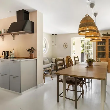 Lovely In With Wifi בית נופש